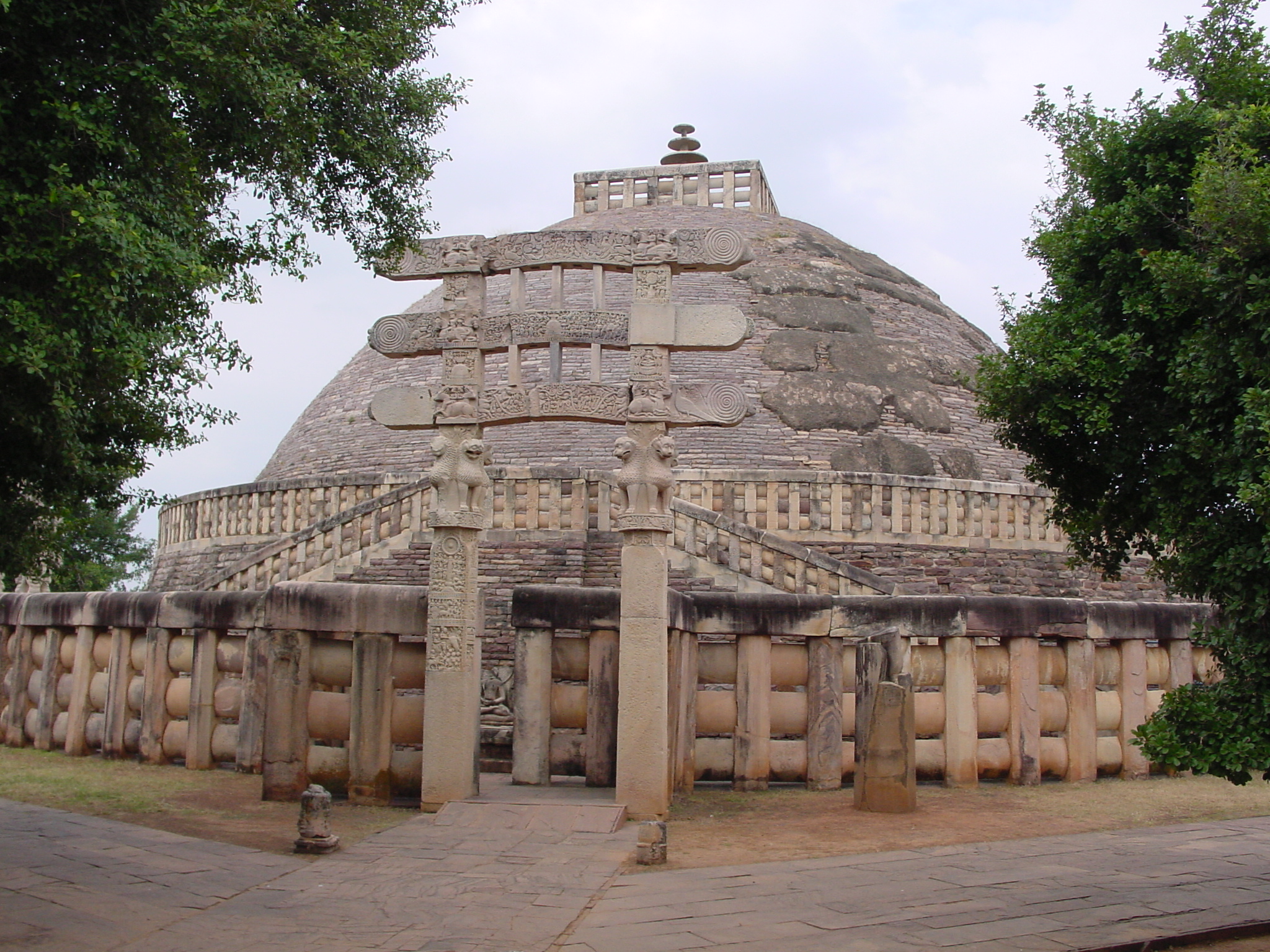 great-stupa-sanchi-india-10-b-c-e-15-c-e.jpg